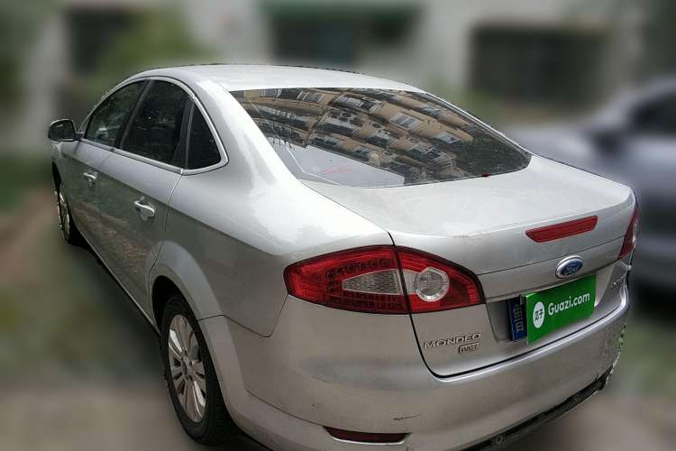 Used Ford Mondeo 2010 2.3L Fashion Edition Rear Left 45 Deg