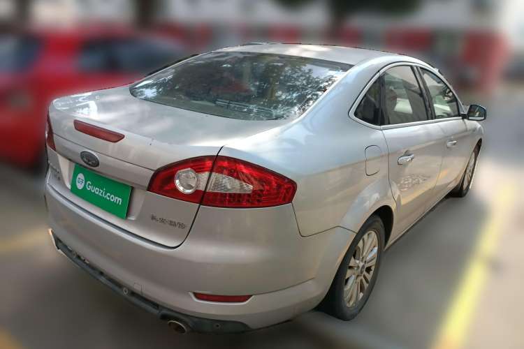 Used Ford Mondeo 2010 2.3L Fashion Edition Rear Right 45 Deg