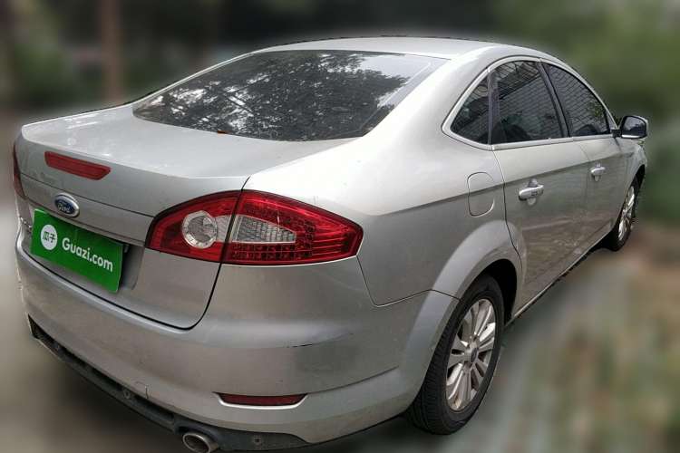 Used Ford Mondeo 2010 2.3L Fashion Edition Rear Right 45 Deg
