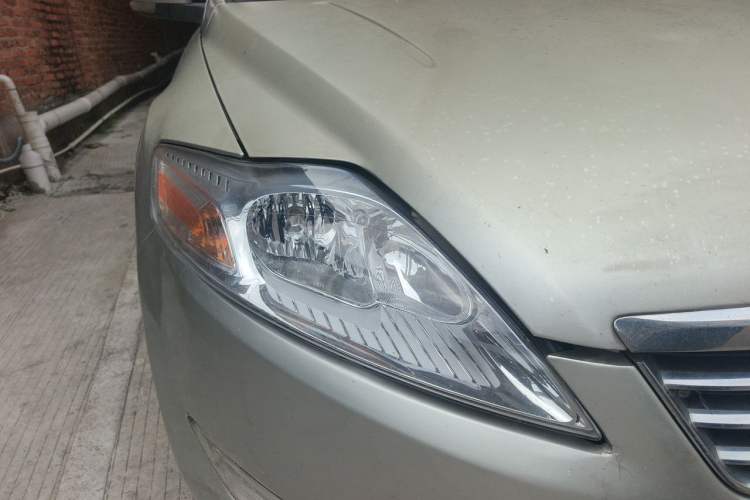 Used Ford Mondeo 2010 2.3L Fashion Edition Right Front Headlight