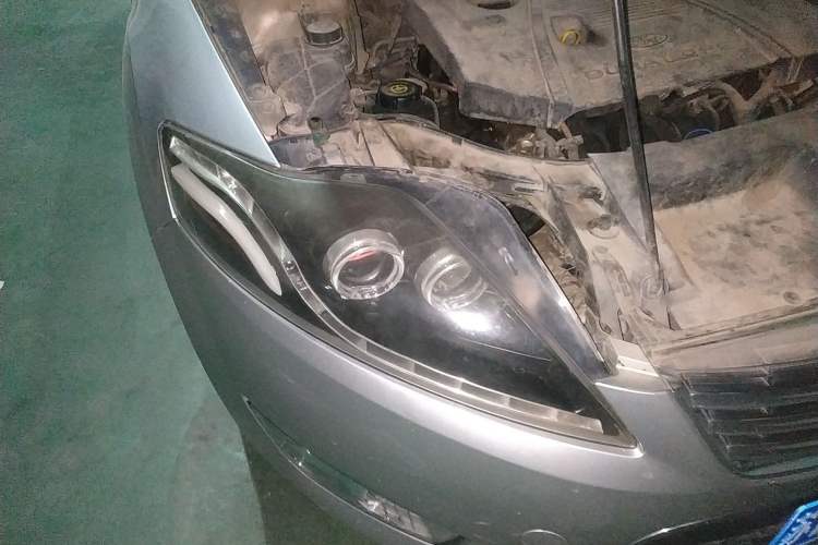 Used Ford Mondeo 2010 2.3L Fashion Edition Right Front Headlight