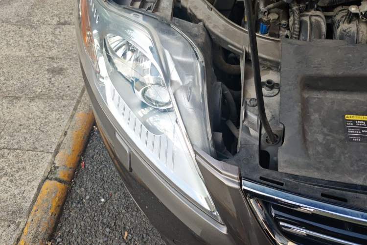 Used Ford Mondeo 2010 2.3L Luxury Sport Edition Right Front Headlight