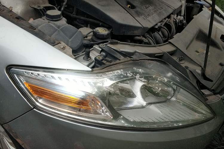 Used Ford Mondeo 2010 2.3L Fashion Edition Right Front Headlight