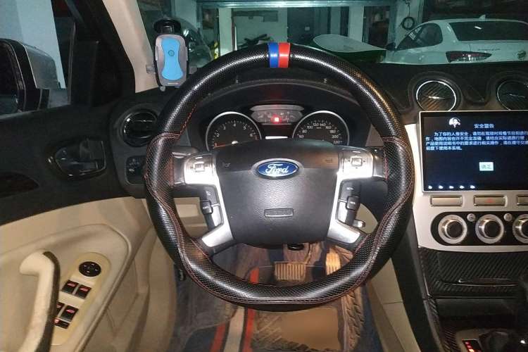 Used Ford Mondeo 2010 2.3L Fashion Edition Steering Wheel