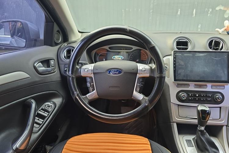 Used Ford Mondeo 2010 2.3L Luxury Version Steering Wheel