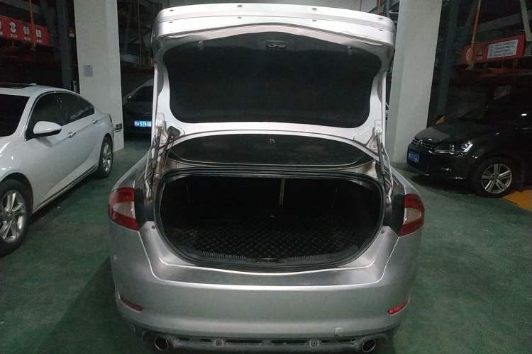 Used Ford Mondeo 2010 2.3L Fashion Edition Trunk