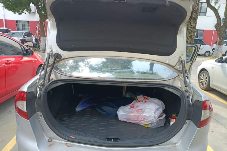 Used Ford Mondeo 2010 2.3L Fashion Edition Trunk