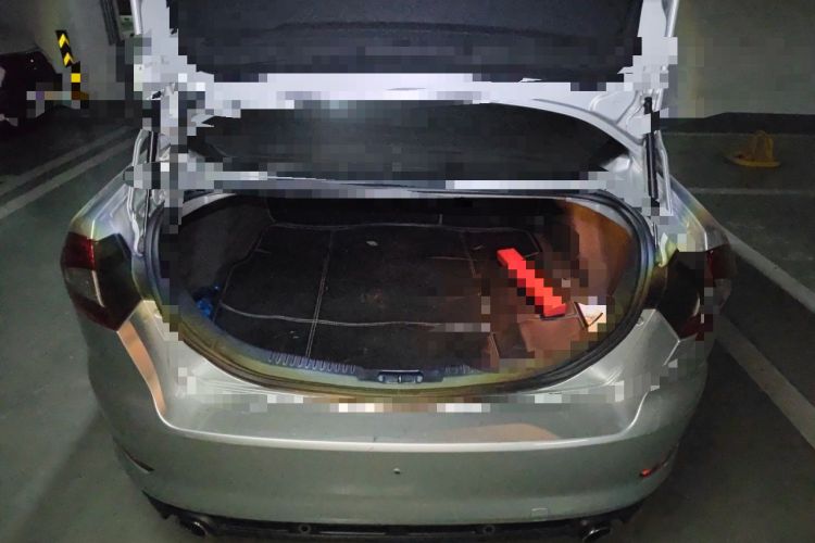 Used Ford Mondeo 2010 2.3L Luxury Version Trunk