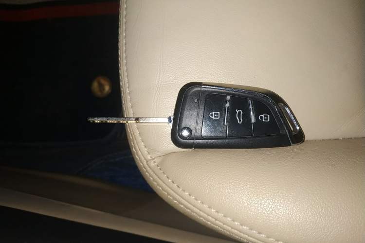 Used Ford Mondeo 2010 2.3L Fashion Edition Vehicle Key