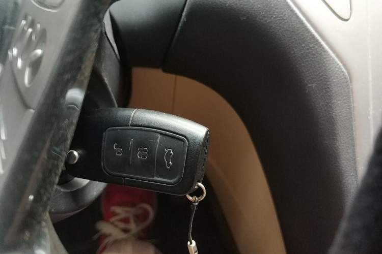 Used Ford Mondeo 2010 2.3L Fashion Edition Vehicle Key