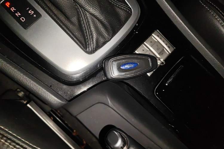 Used Ford Mondeo 2010 2.3L Luxury Version Vehicle Key