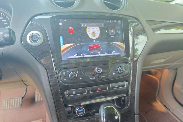 Used Ford Mondeo 2011 2.0L GTDi 200 Luxury Edition Audio And AC Panel