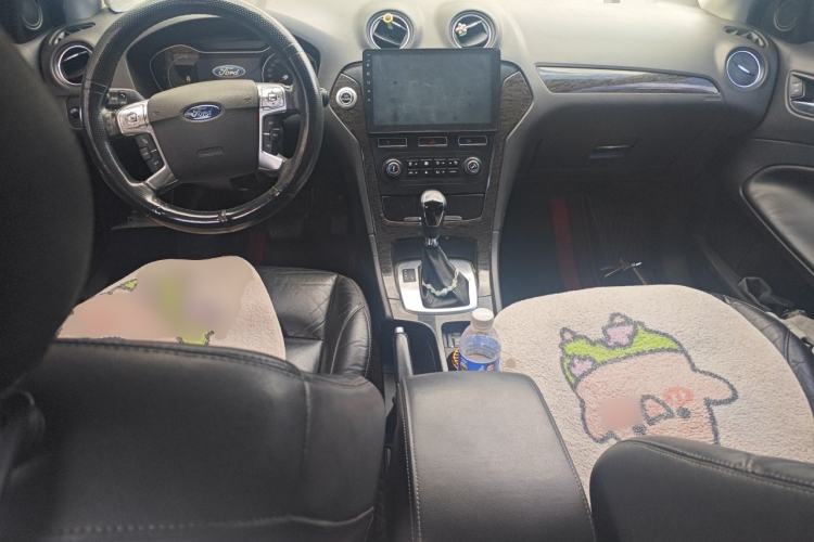 Used Ford Mondeo 2011 2.0L GTDi 200 Luxury Edition Center Console
