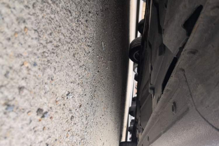 Used Ford Mondeo 2011 2.0L GTDi 200 Luxury Edition Chassis Front Left