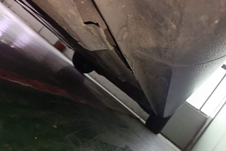 Used Ford Mondeo 2011 2.0L GTDi 200 Fashion Edition Chassis Front Left
