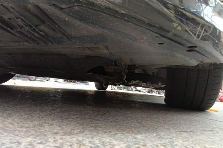 Used Ford Mondeo 2011 2.3L Fashion Edition Chassis Front Left