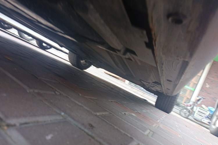 Used Ford Mondeo 2011 2.0L GTDi 200 Fashion Edition Chassis Front Left