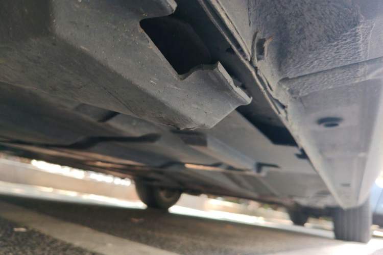 Used Ford Mondeo 2011 2.0L GTDi 200 Fashion Edition Chassis Front Left