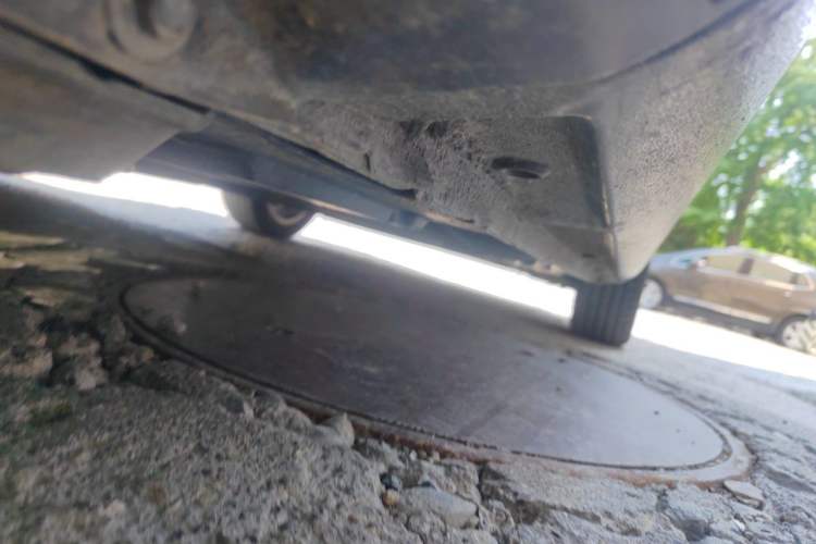 Used Ford Mondeo 2011 2.0L GTDi240 Ultimate Edition Chassis Front Left