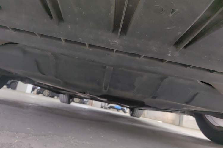 Used Ford Mondeo 2011 2.0L GTDi240 Luxury Sport Edition Chassis Front