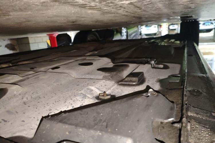 Used Ford Mondeo 2011 2.0L GTDi 200 Luxury Edition Chassis Front Right