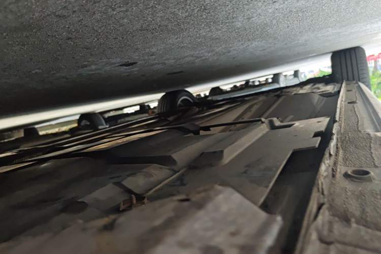 Used Ford Mondeo 2011 2.0L GTDi 200 Fashion Edition Chassis Front Right