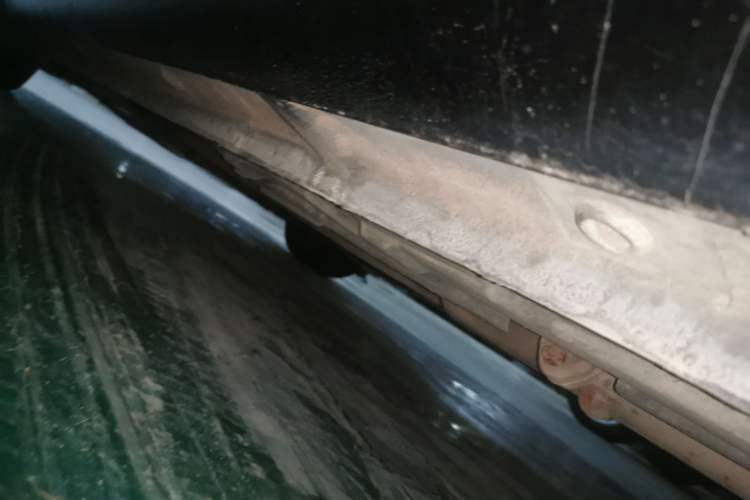 Used Ford Mondeo 2011 2.0L GTDi 200 Fashion Edition Chassis Rear Left