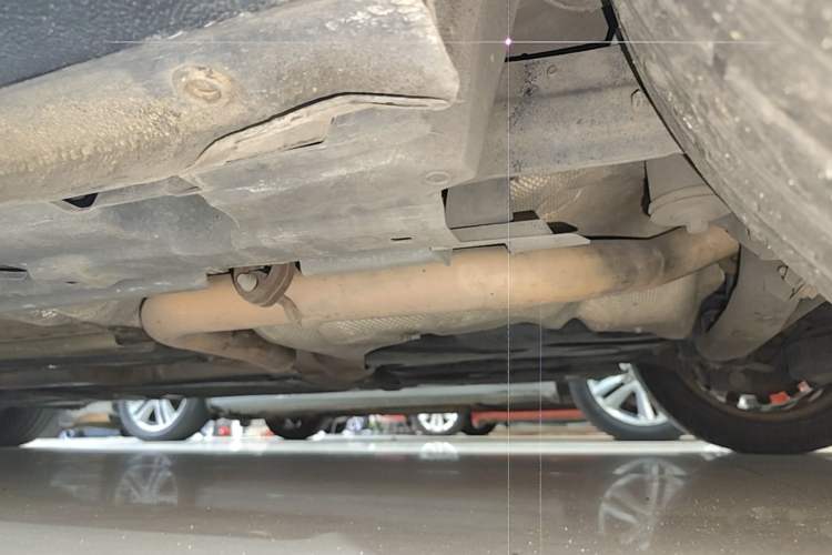 Used Ford Mondeo 2011 2.0L GTDi 200 Fashion Edition Chassis Rear Left