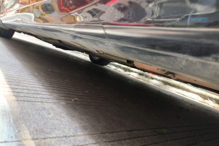 Used Ford Mondeo 2011 2.0L GTDi240 Ultimate Edition Chassis Rear Left