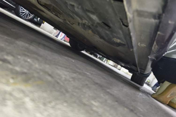 Used Ford Mondeo 2011 2.0L GTDi 200 Luxury Edition Chassis Rear Right