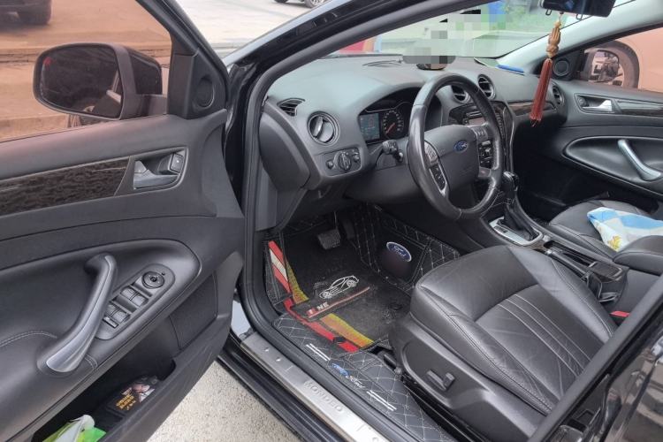 Used Ford Mondeo 2011 2.0L GTDi 200 Luxury Edition Driver Seat