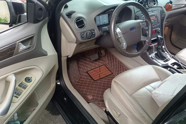 Used Ford Mondeo 2011 2.0L GTDi 200 Fashion Edition Driver Seat