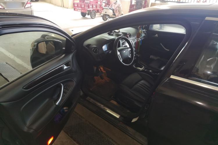 Used Ford Mondeo 2011 2.0L GTDi 200 Luxury Edition Driver Seat