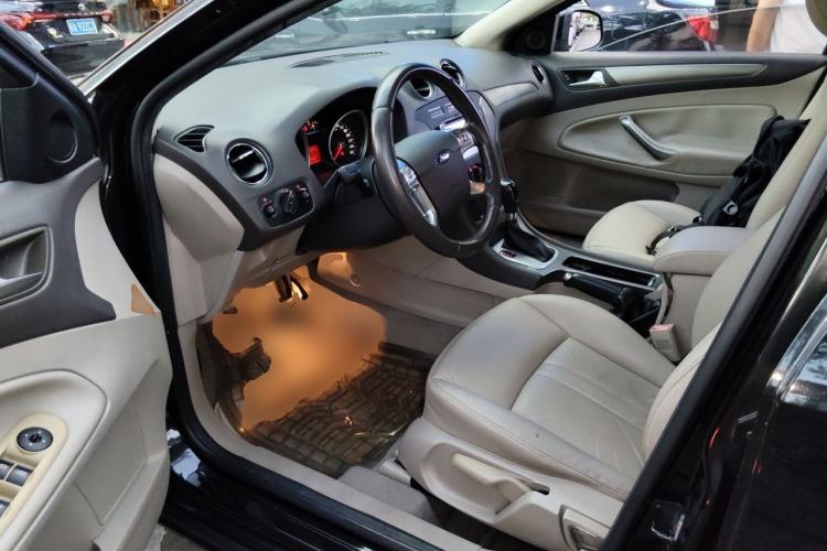 Used Ford Mondeo 2011 2.3L Fashion Edition Driver Seat