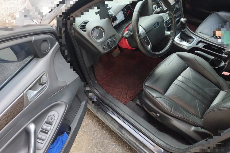 Used Ford Mondeo 2011 2.0L GTDi 200 Luxury Edition Driver Seat