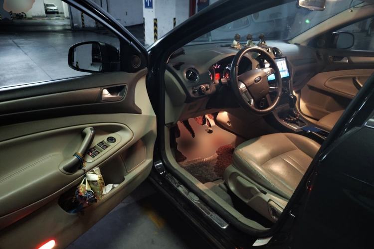 Used Ford Mondeo 2011 2.3L Fashion Edition Driver Seat