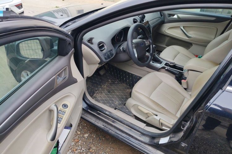 Used Ford Mondeo 2011 2.3L Fashion Edition Driver Seat