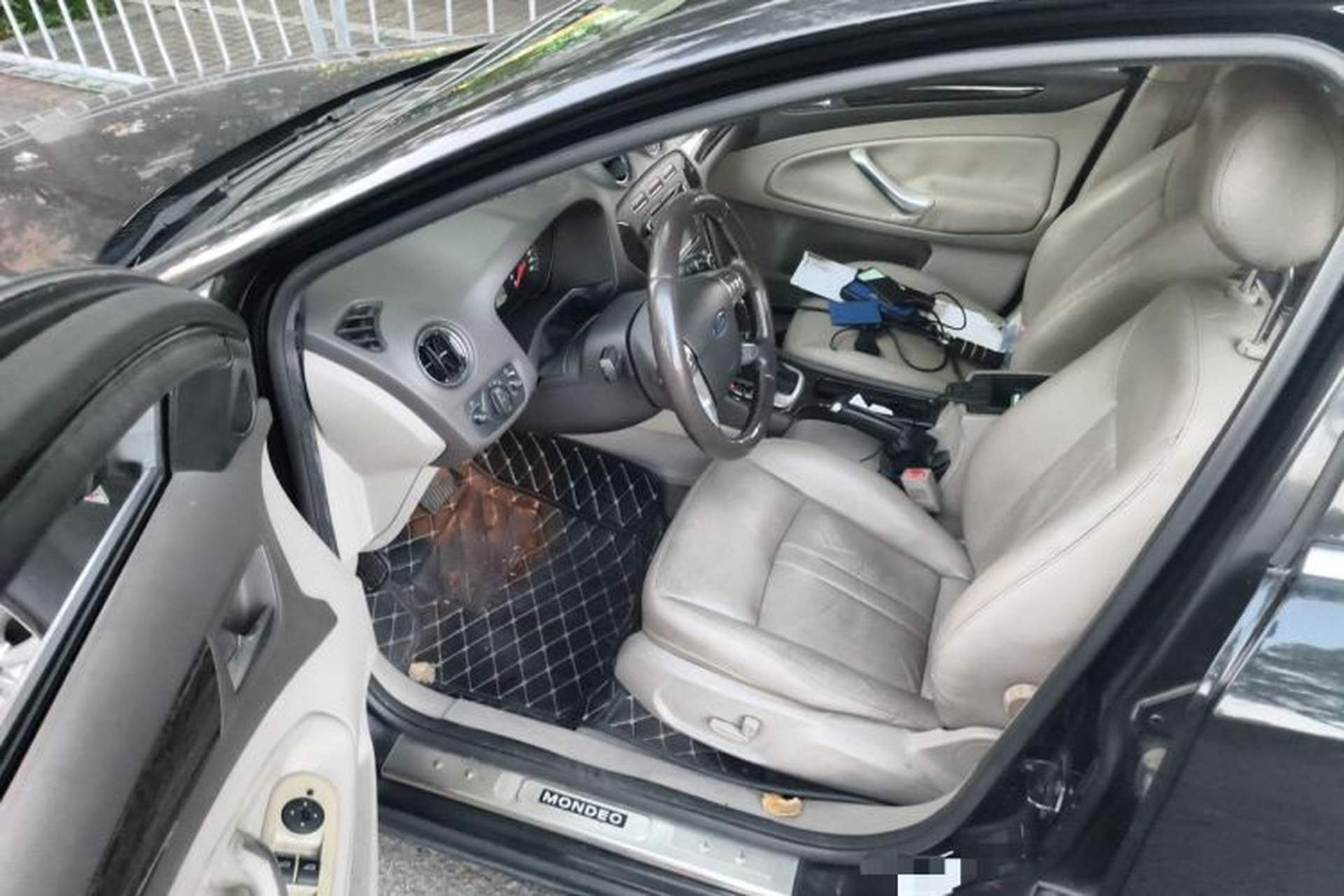 Used Ford Mondeo 2011 2.0L GTDi 200 Fashion Edition Driver Seat