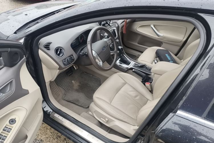 Used Ford Mondeo 2011 2.0L GTDi 200 Fashion Edition Driver Seat