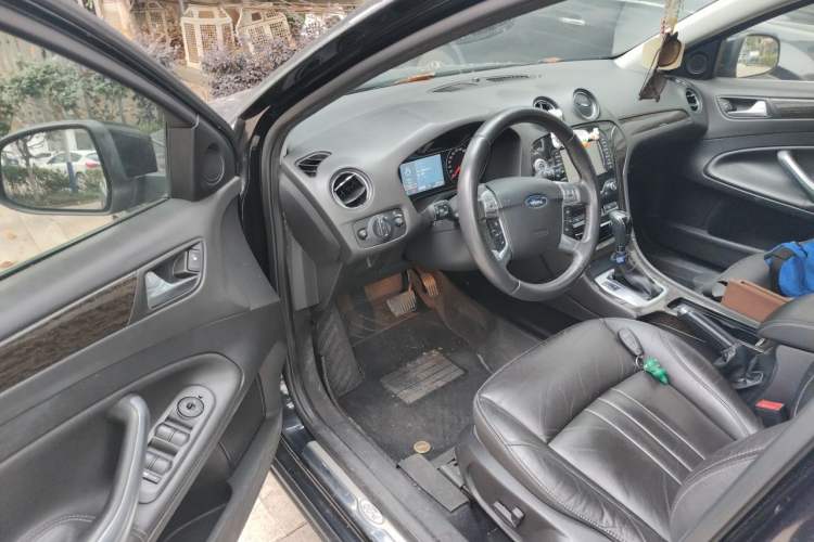 Used Ford Mondeo 2011 2.0L GTDi 200 Luxury Edition Driver Seat