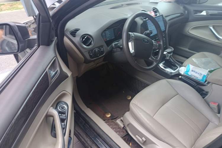 Used Ford Mondeo 2011 2.0L GTDi 200 Fashion Edition Driver Seat
