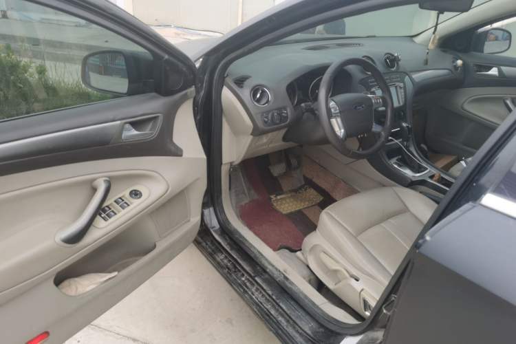 Used Ford Mondeo 2011 2.3L Fashion Edition Driver Seat