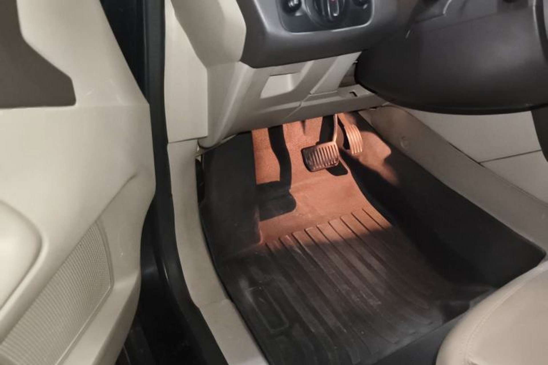 Used Ford Mondeo 2011 2.3L Fashion Edition Driver Seat