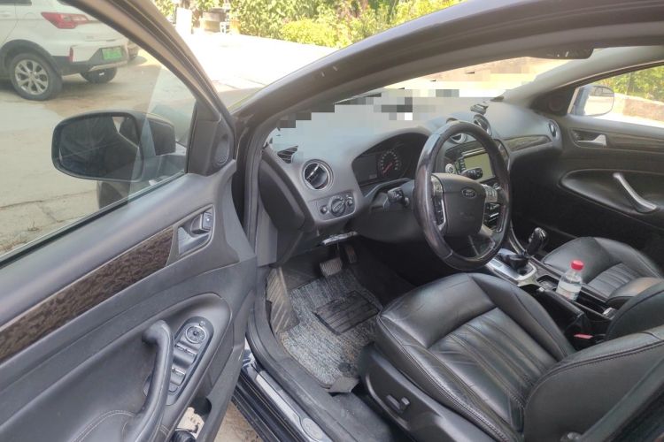 Used Ford Mondeo 2011 2.0L GTDi240 Ultimate Edition Driver Seat