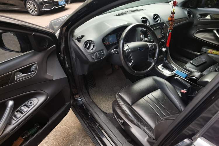 Used Ford Mondeo 2011 2.0L GTDi 200 Luxury Edition Driver Seat