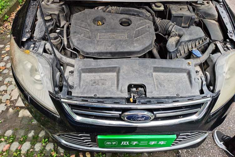 Used Ford Mondeo 2011 2.0L GTDi 200 Luxury Edition Engine Bay