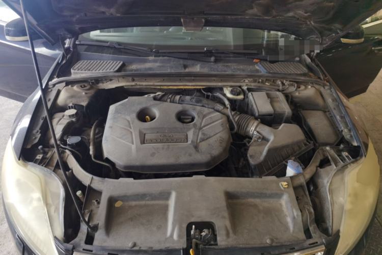 Used Ford Mondeo 2011 2.0L GTDi 200 Luxury Edition Engine Bay
