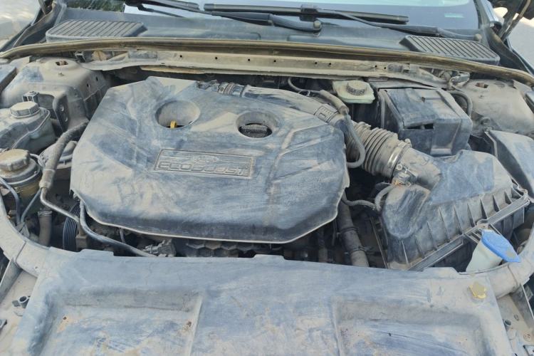 Used Ford Mondeo 2011 2.0L GTDi 200 Luxury Edition Engine Bay