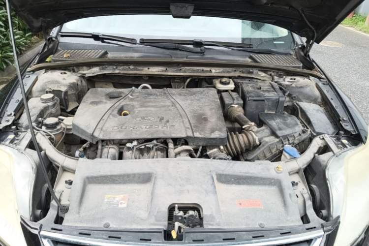 Used Ford Mondeo 2011 2.3L Fashion Edition Engine Bay
