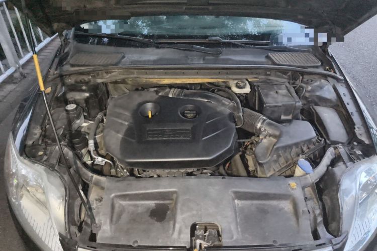 Used Ford Mondeo 2011 2.0L GTDi 200 Fashion Edition Engine Bay